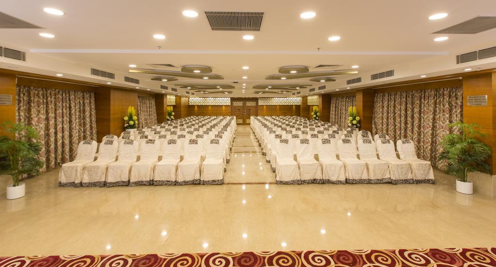 The President Hotel Hubli Exterior photo